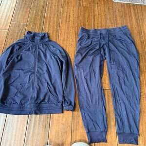 GAP Maternity sweatsuit